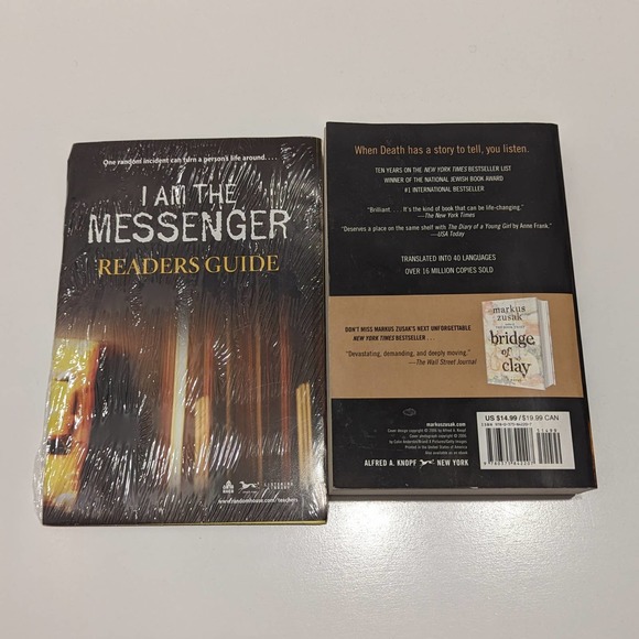 The Book Thief Novel & Reading Group Guide (2005, Paperback) – Markus Zusak - Picture 2 of 11